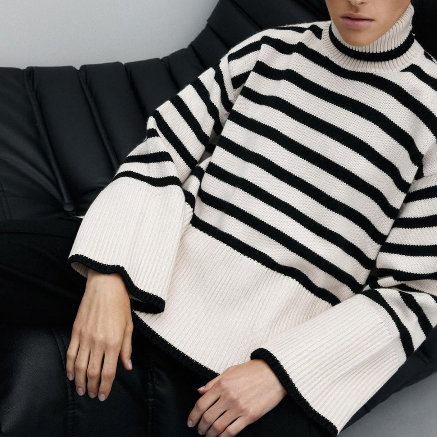 Elena | Cosy striped jumper with collar