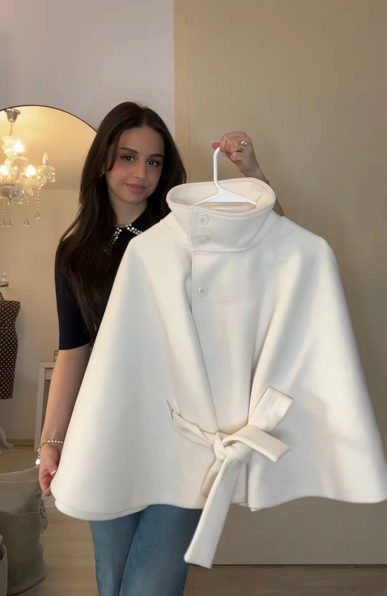 Sophie | Elegante Jacke Damen mit High-Neck & Gürtel