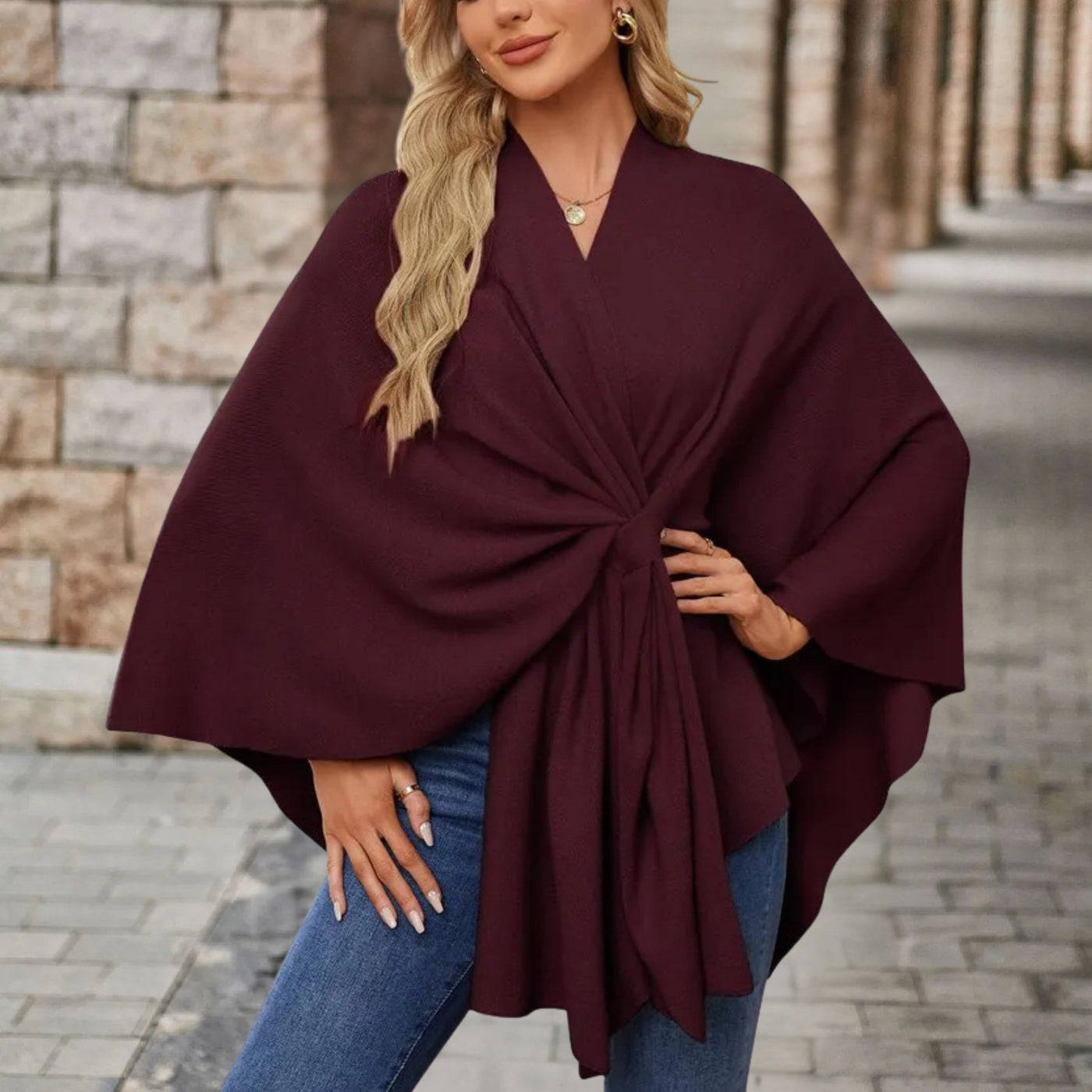 Nina | Timeless women's poncho for everyday wear and leisure