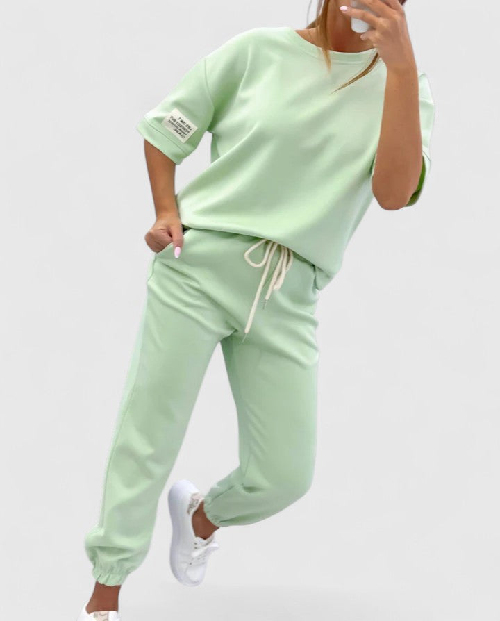 Amira | Comfortable women's set for everyday wear and leisure