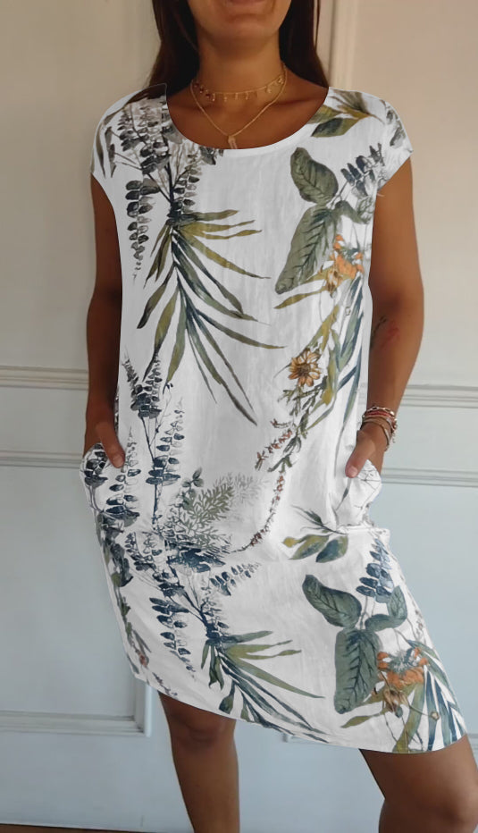 Annelinne | Comfortable dress with round neckline