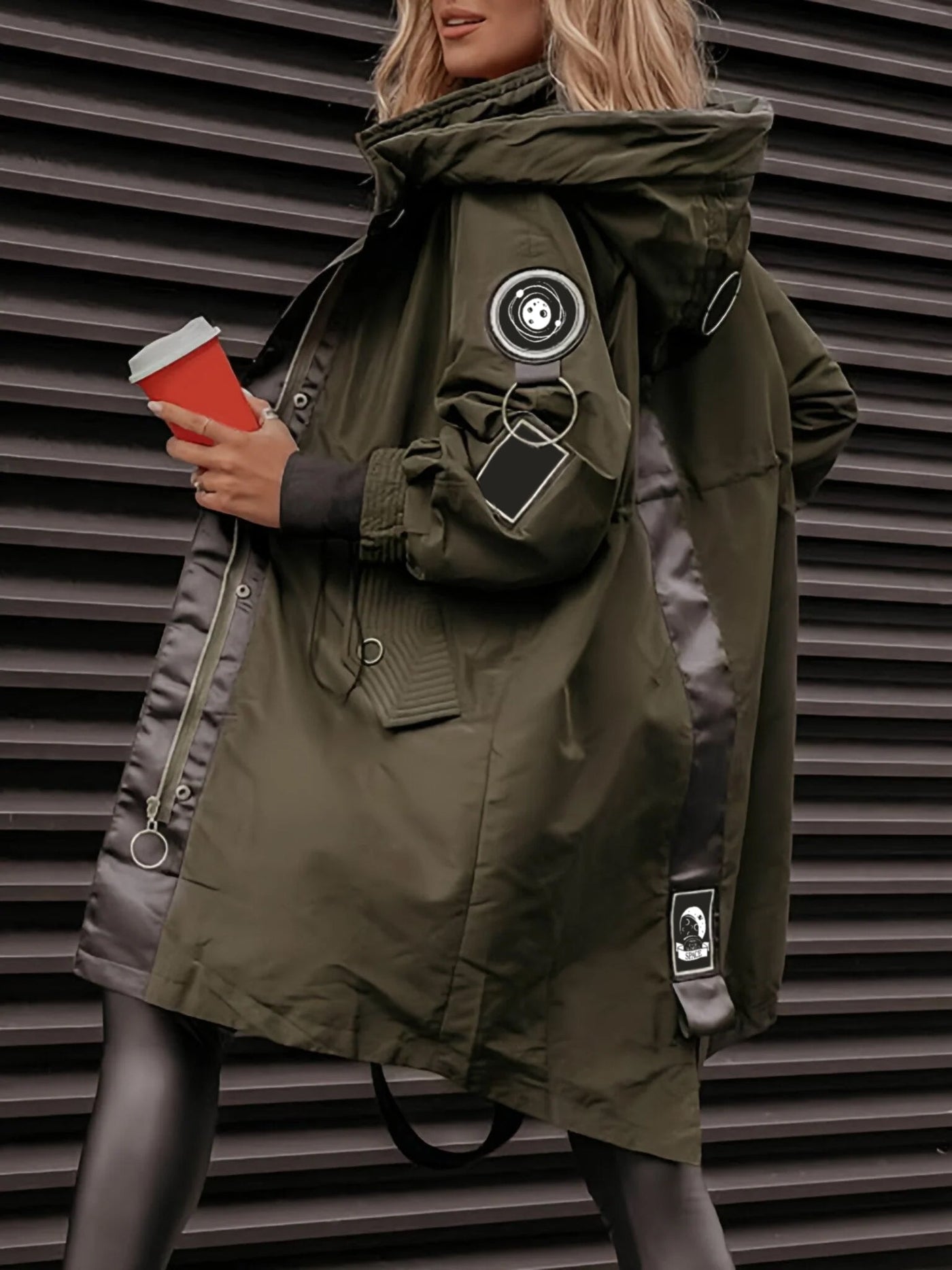 Lara | Long-sleeved hooded jacket for women