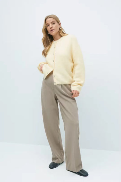 Nora | Knitted cardigan for cosy days