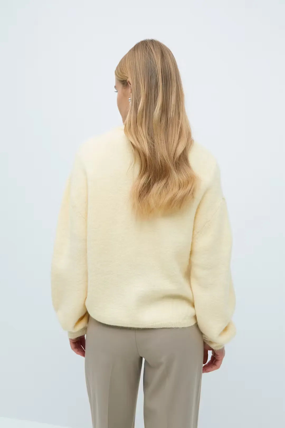 Nora | Knitted cardigan for cosy days