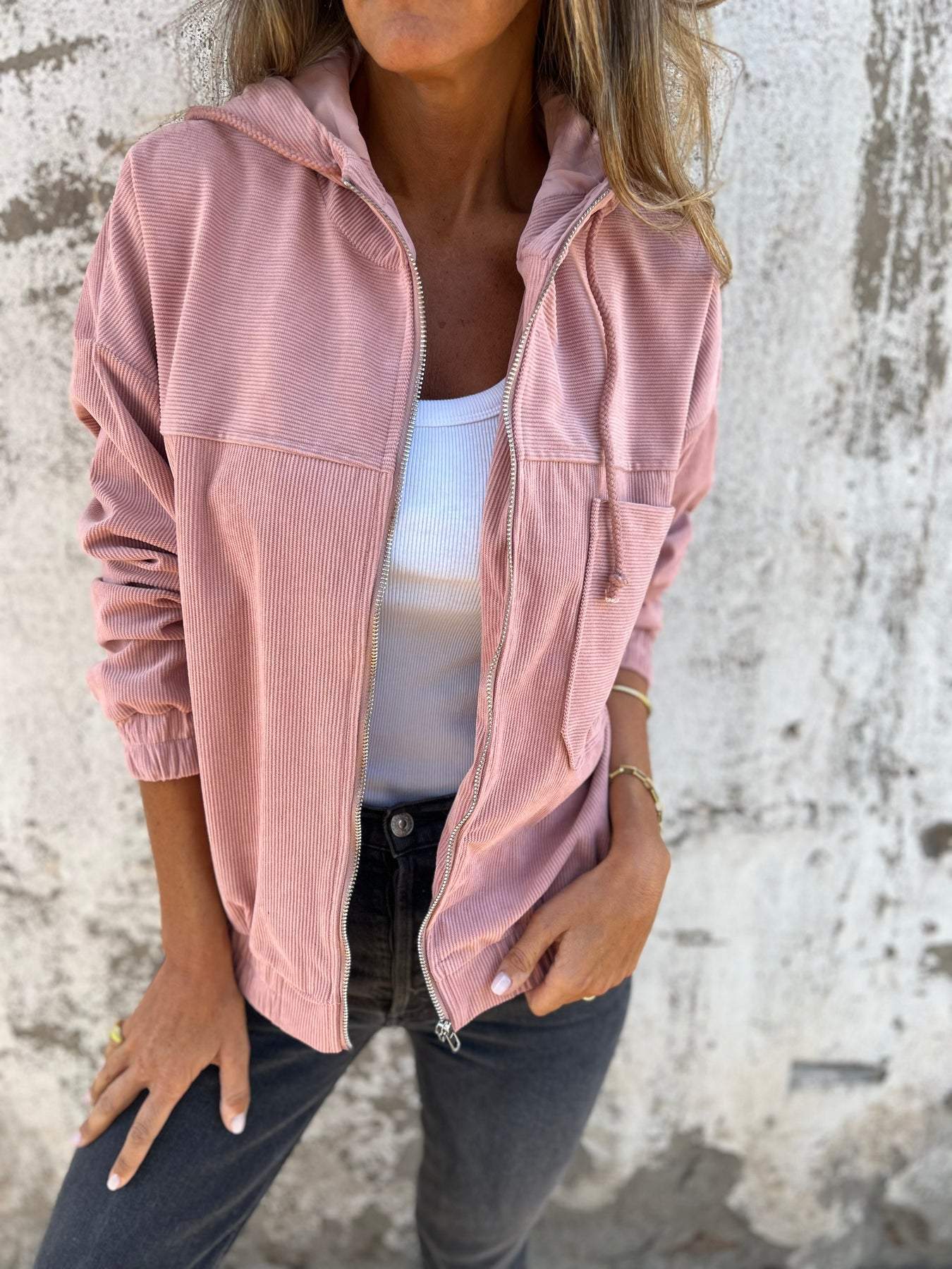 Ariellee | Hooded jacket with zip fastening