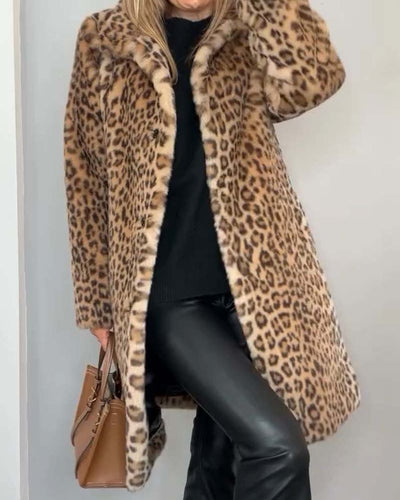 Amara | Long, soft jacket in a stylish leopard print