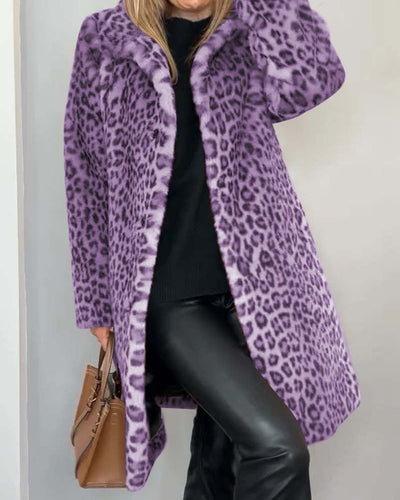 Amara | Long, soft jacket in a stylish leopard print