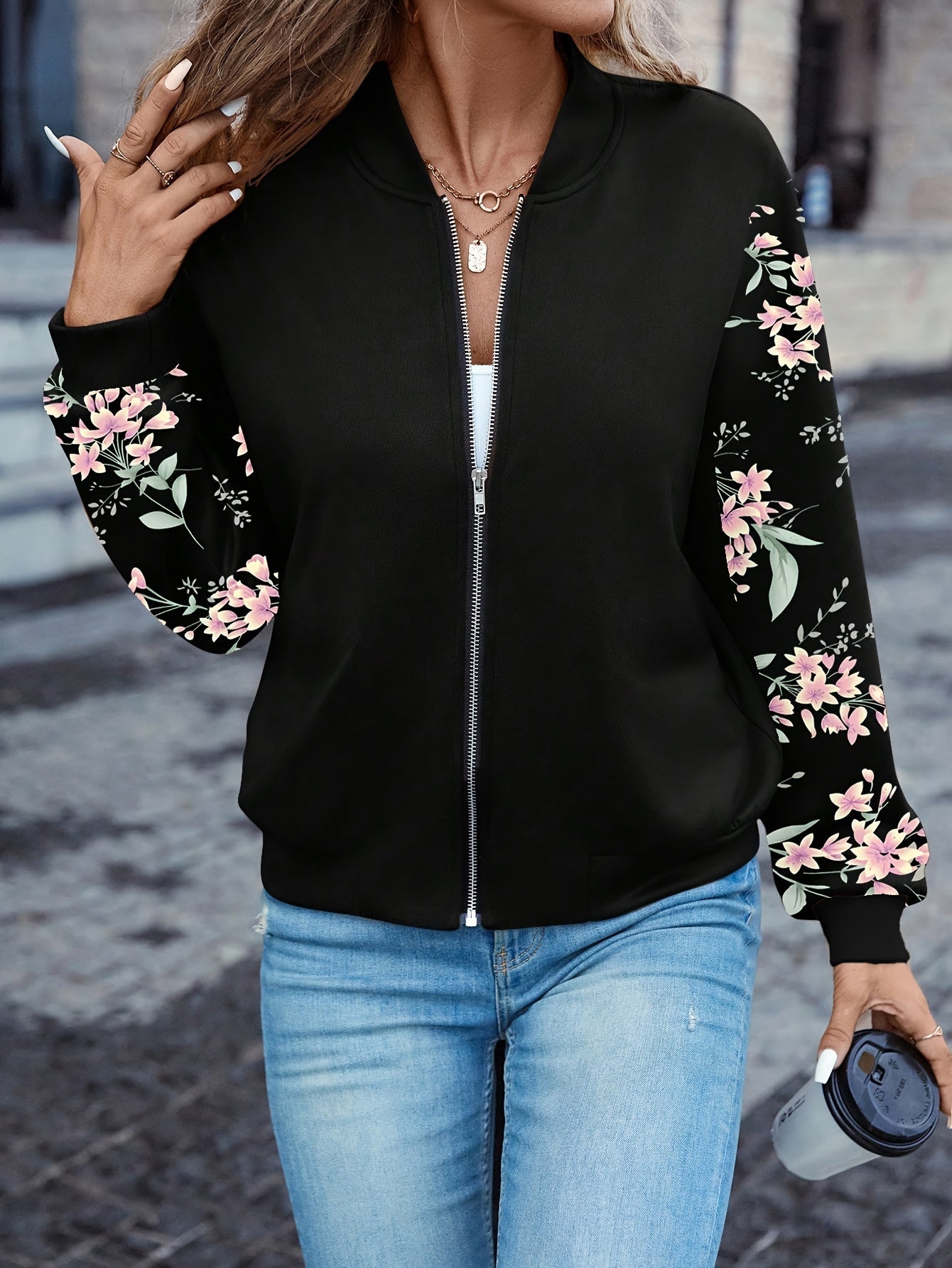 Leona | Floral bomber jacket in a trendy design