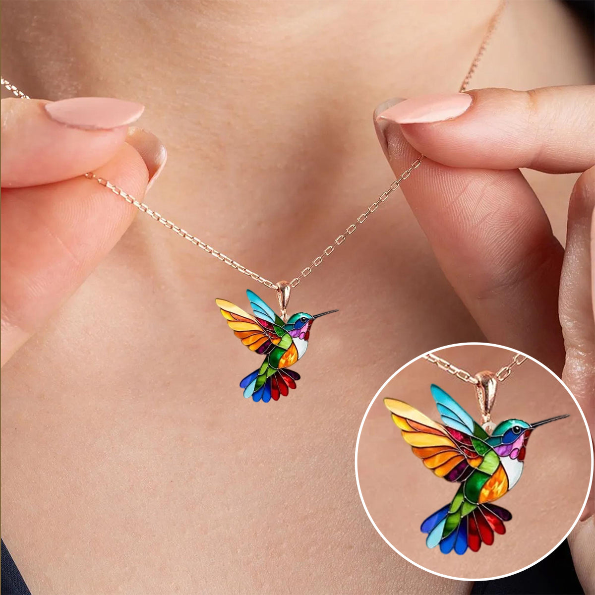 Yasmin | Simple necklace with hummingbird charm