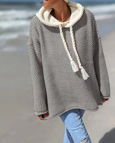 Mira | Hooded jumper with youthful colour block design