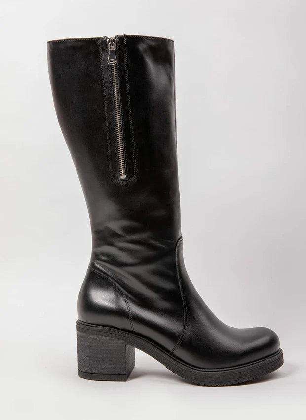 Amelia | Stylish leather boots with comfortable heels