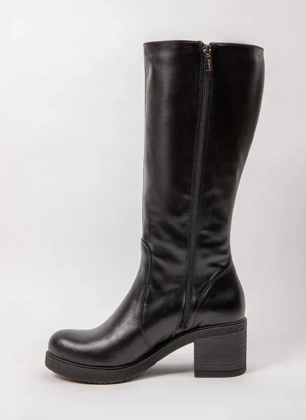 Amelia | Stylish leather boots with comfortable heels