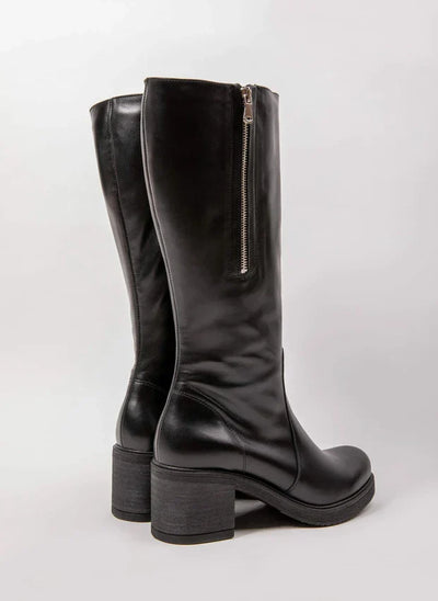 Amelia | Stylish leather boots with comfortable heels