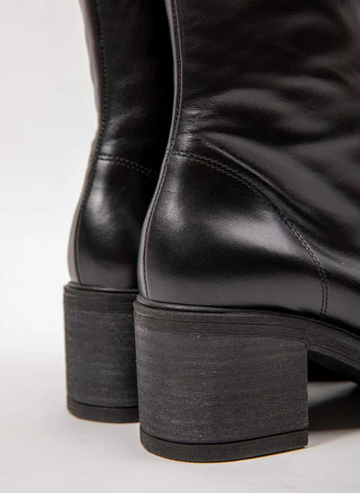 Amelia | Stylish leather boots with comfortable heels
