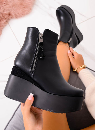 ELENA | Black ankle boots with sparkling accents