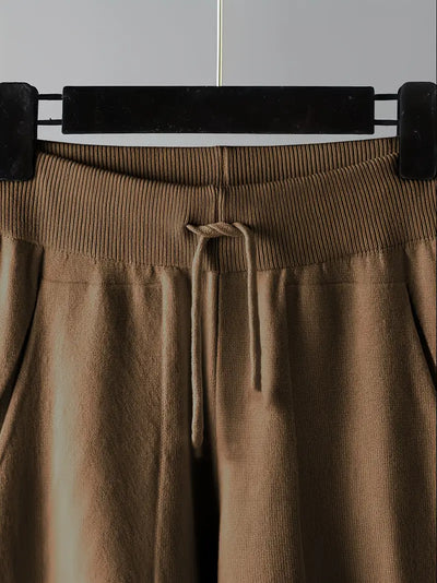 Isabell | Stylish two-piece set for women with sleeves