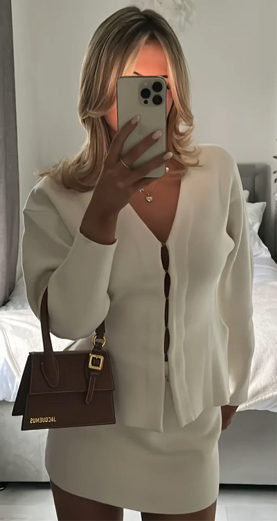 Mara | Fashionable knitted set for women with fine ribbing