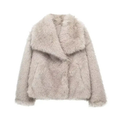 Nina | Cosy women's jacket made from luxurious faux fur