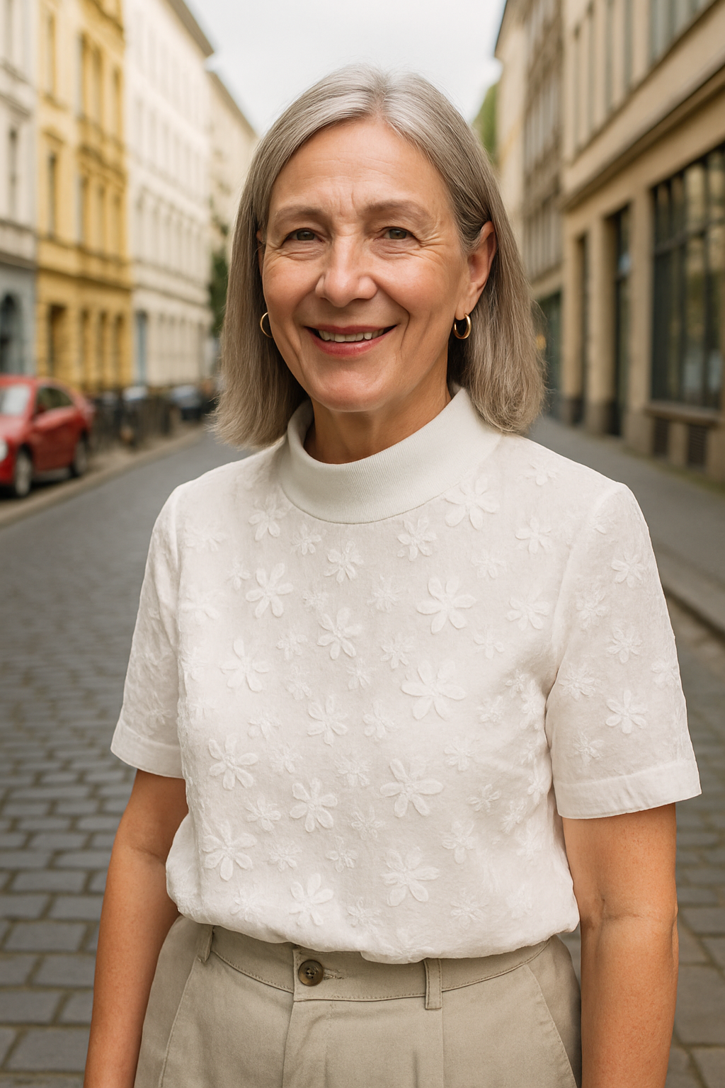 Noelle | White embroidered blouse with stand-up collar