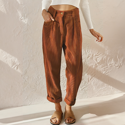 Elise | Casual corduroy brooch with vintage touch