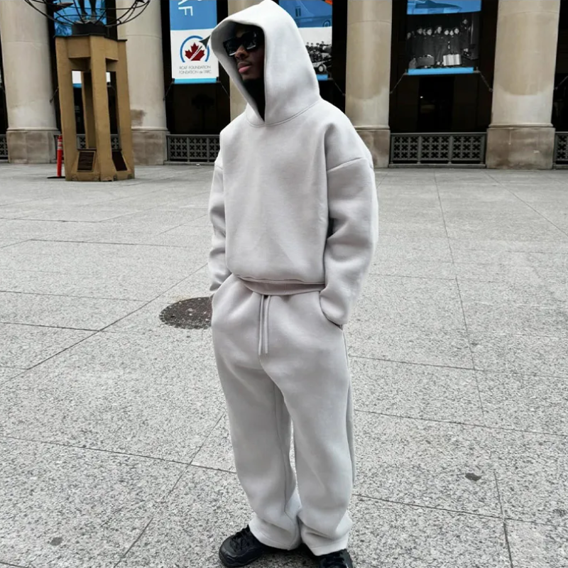 FlexFit | Joggers & hoodie in streetwear look set