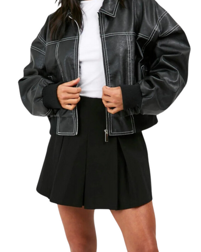 Faye | Oversized leather jacket with zip fastening