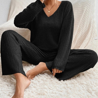 Alina | Two-piece knitwear set in a modern design