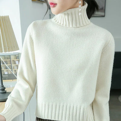 Tina | Warm women's jumper with an elegant roll neck