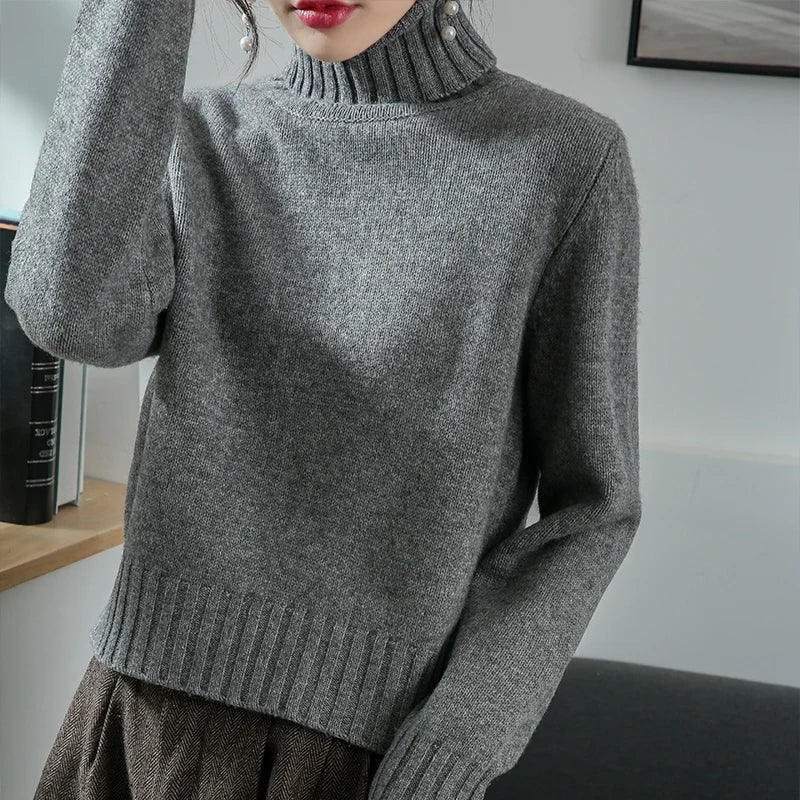 Tina | Warm women's jumper with an elegant roll neck