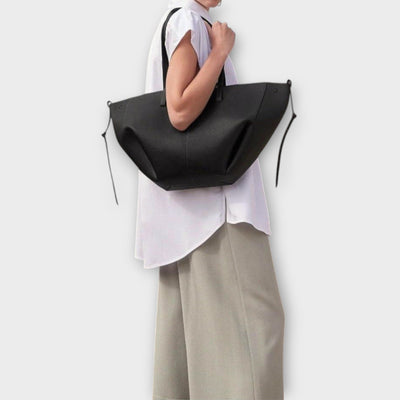 Mara | Stylish carrier bag with a timeless look