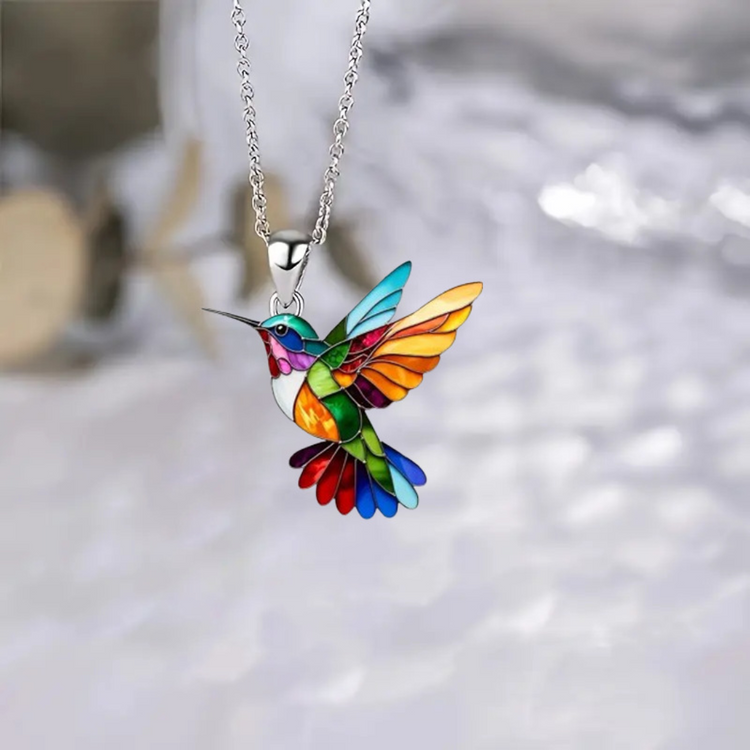 Yasmin | Simple necklace with hummingbird charm