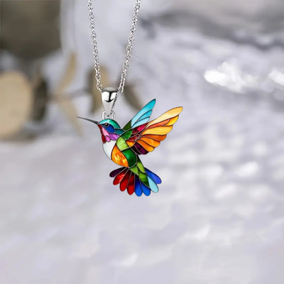 Yasmin | Simple necklace with hummingbird charm