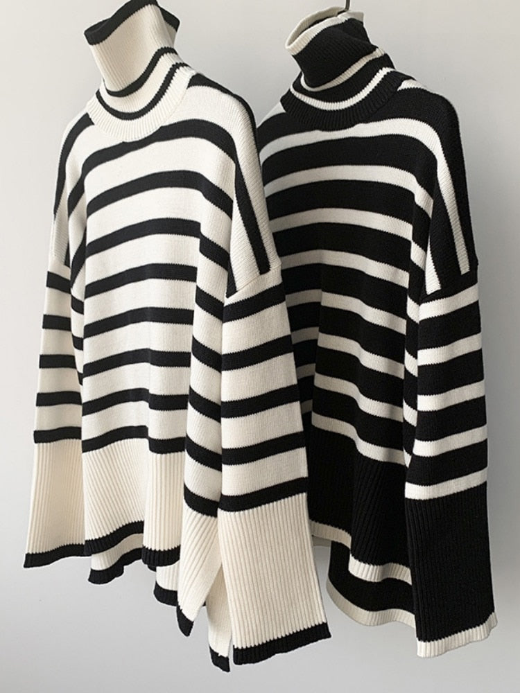 Elena | Cosy striped jumper with collar