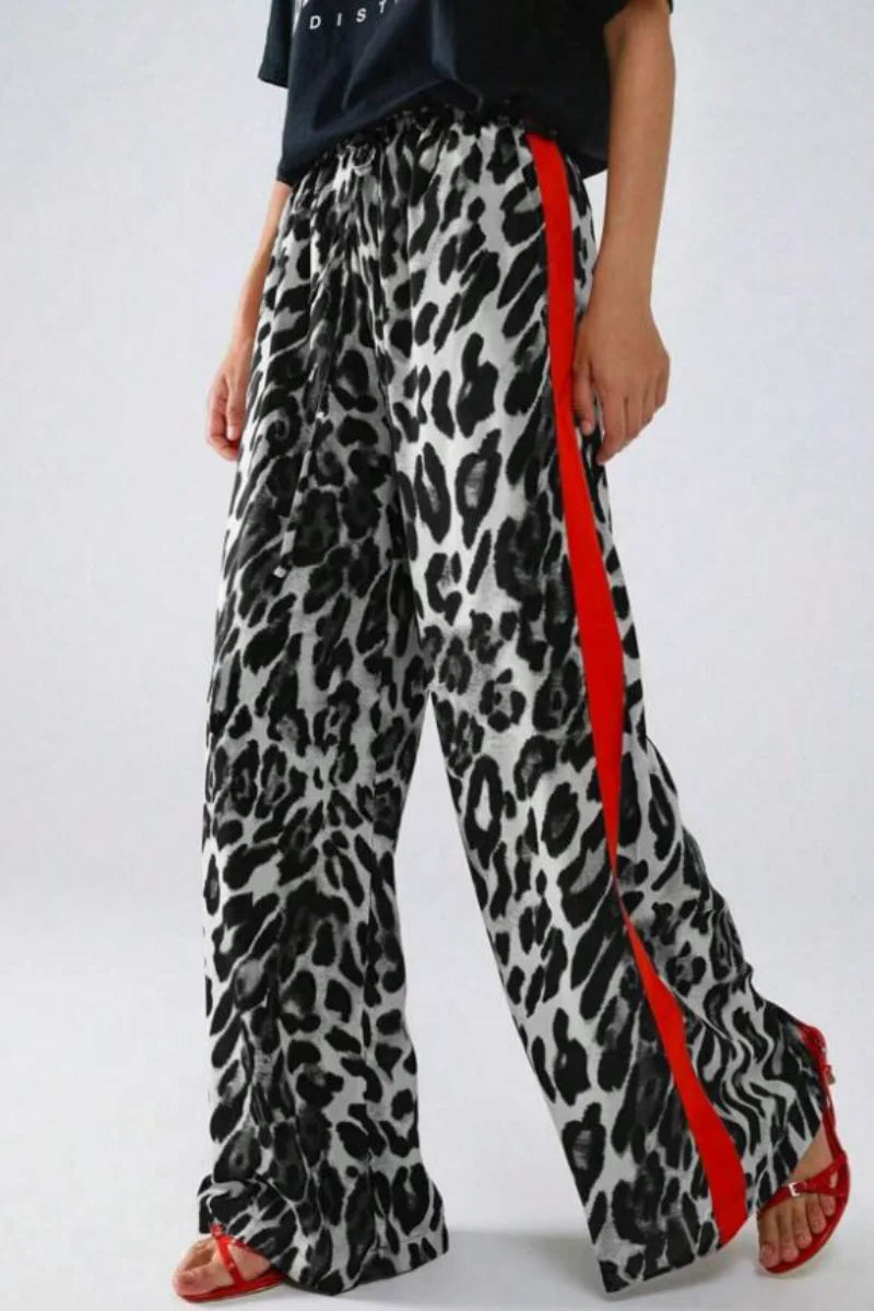 Claudia | Stylish trousers with leopard print and stripes