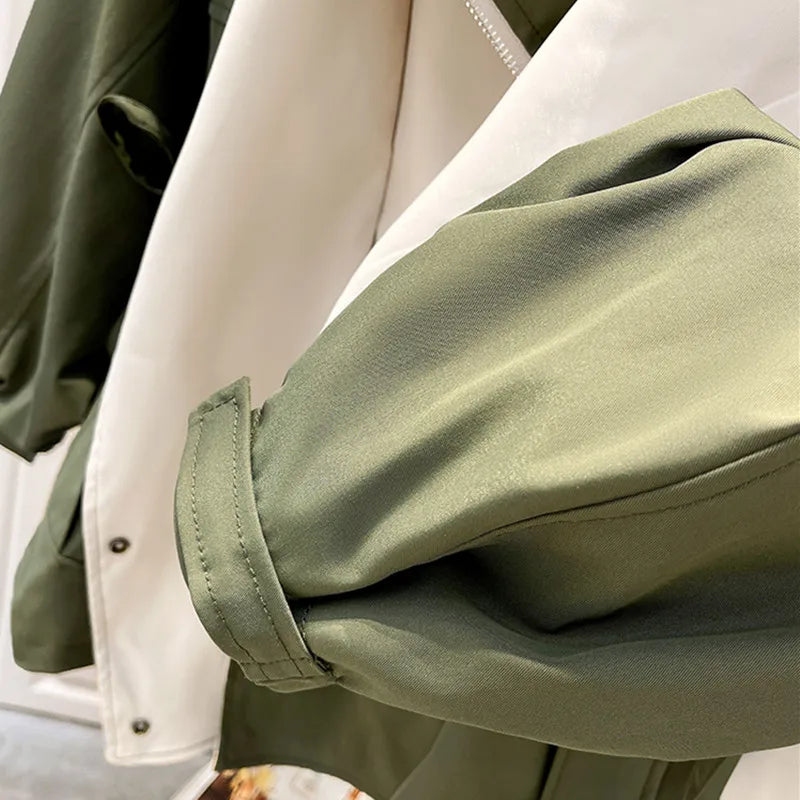 Clara | Lightweight windbreaker for active everyday wear