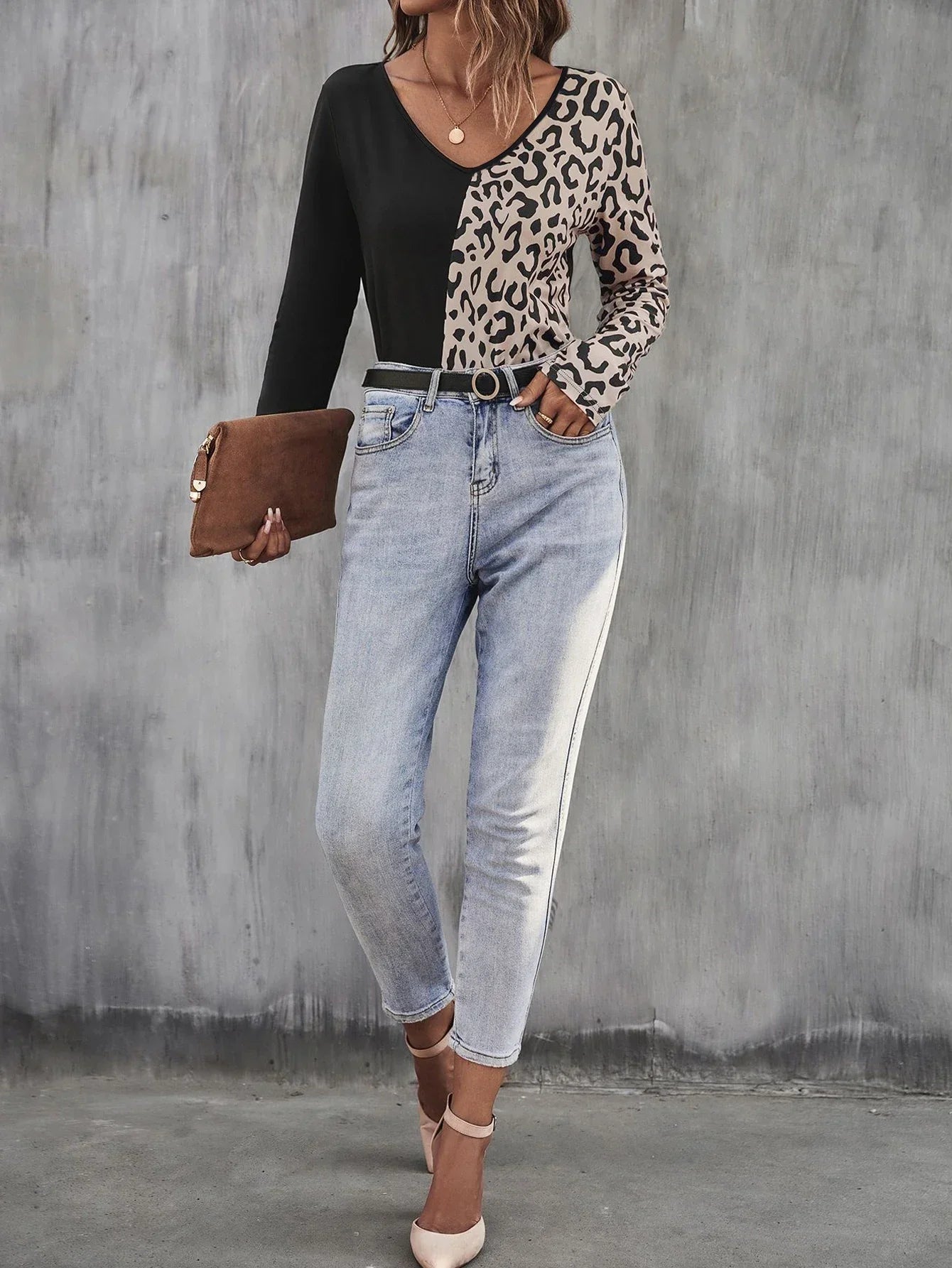 Sabrina | Fashionable top with striking leopard print contrast