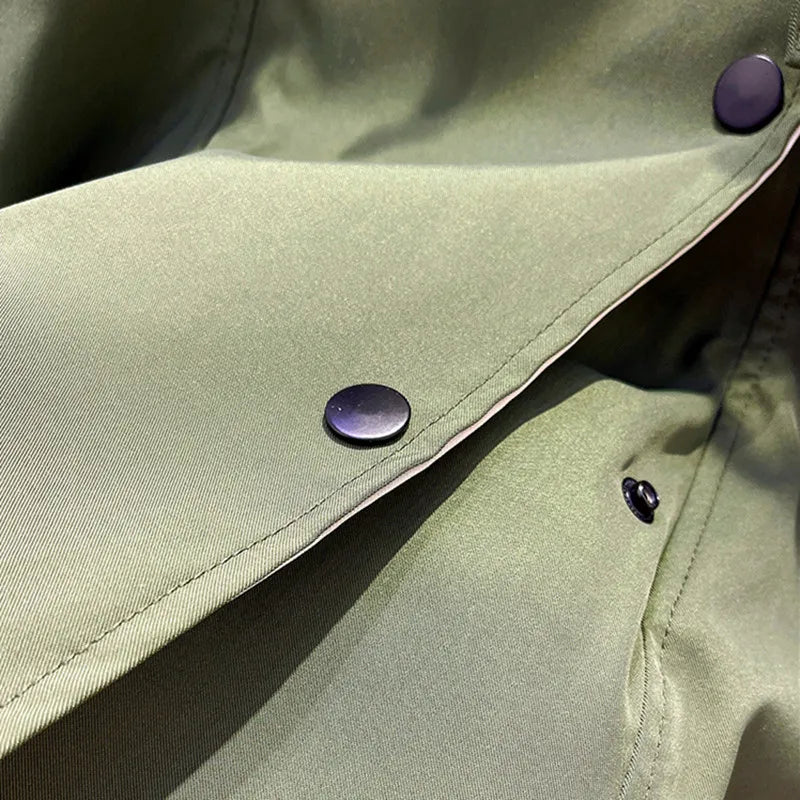Clara | Lightweight windbreaker for active everyday wear