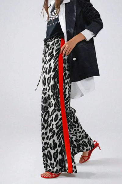 Claudia | Stylish trousers with leopard print and stripes