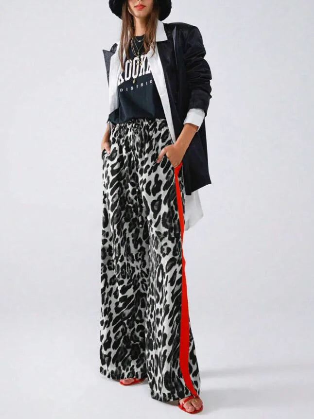 Claudia | Stylish trousers with leopard print and stripes