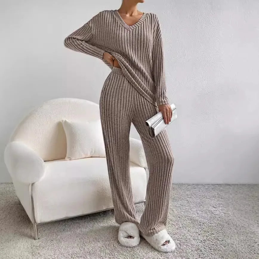 Alina | Two-piece knitwear set in a modern design