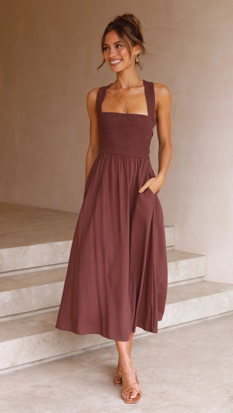 Leda | Elegant flowing maxi dress for women