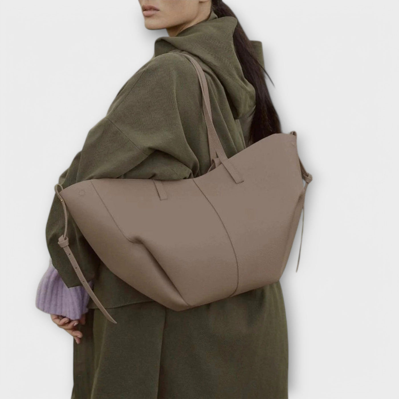 Mara | Stylish carrier bag with a timeless look