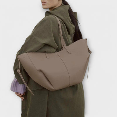 Mara | Stylish carrier bag with a timeless look