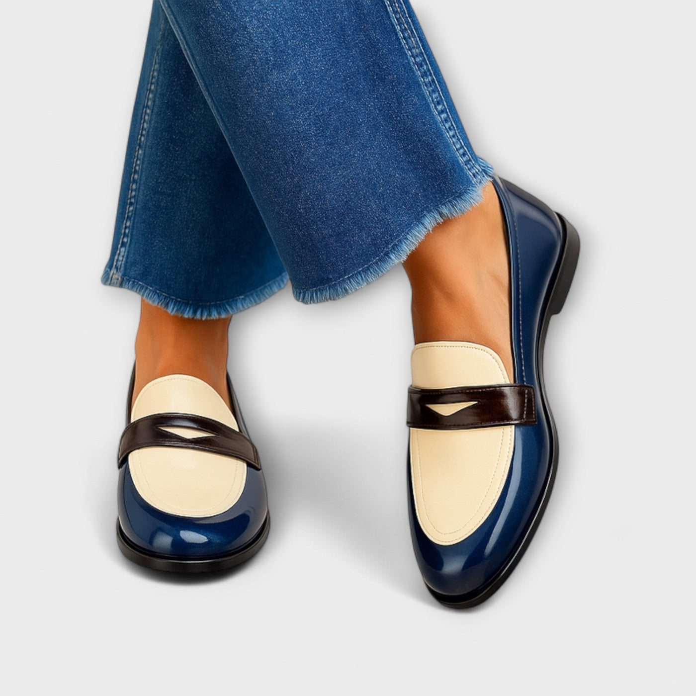 Marina | Stylish women's slip-ons with contrasting design
