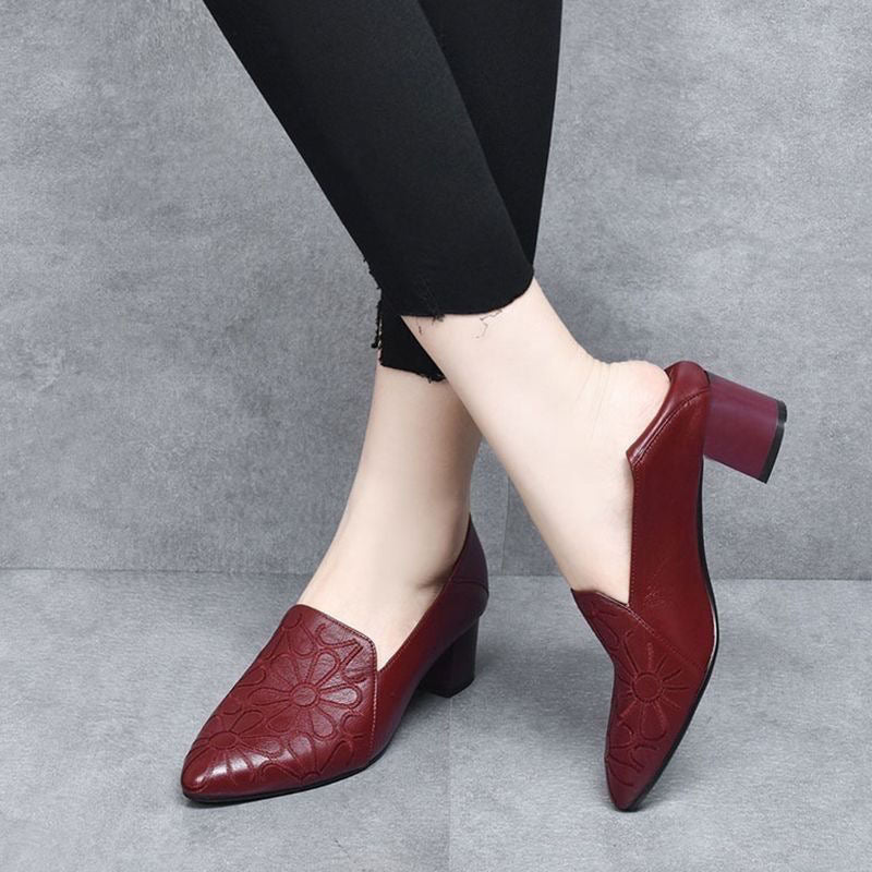 Viviane | Timeless pumps made from smooth vegan leather