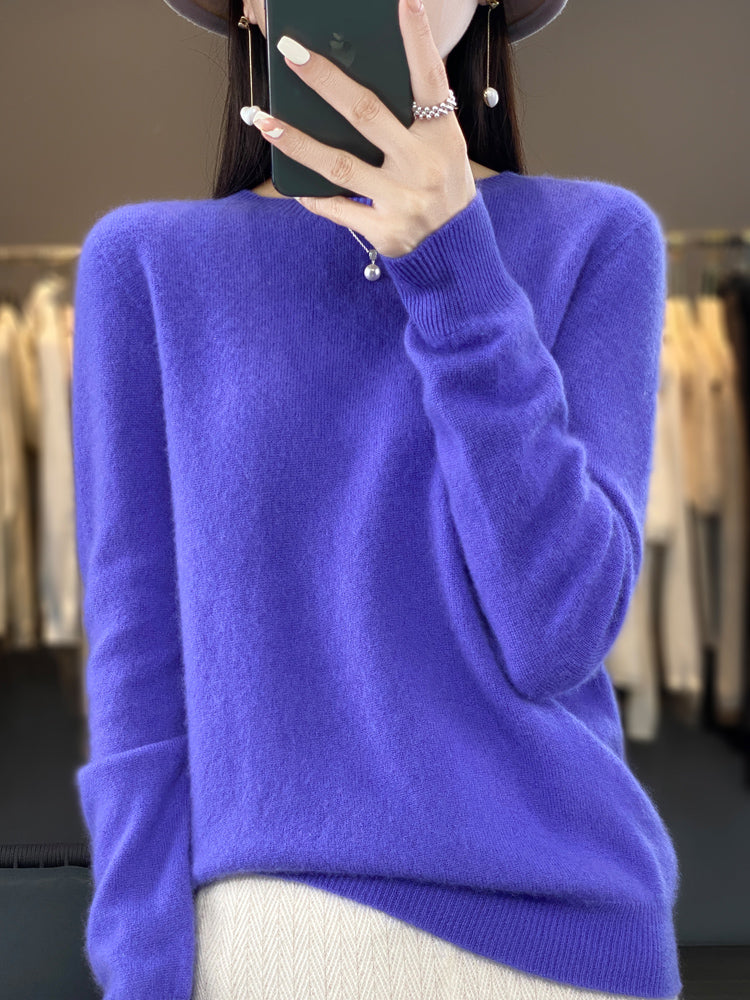 CLARA | Comfortable jumper for winter and autumn