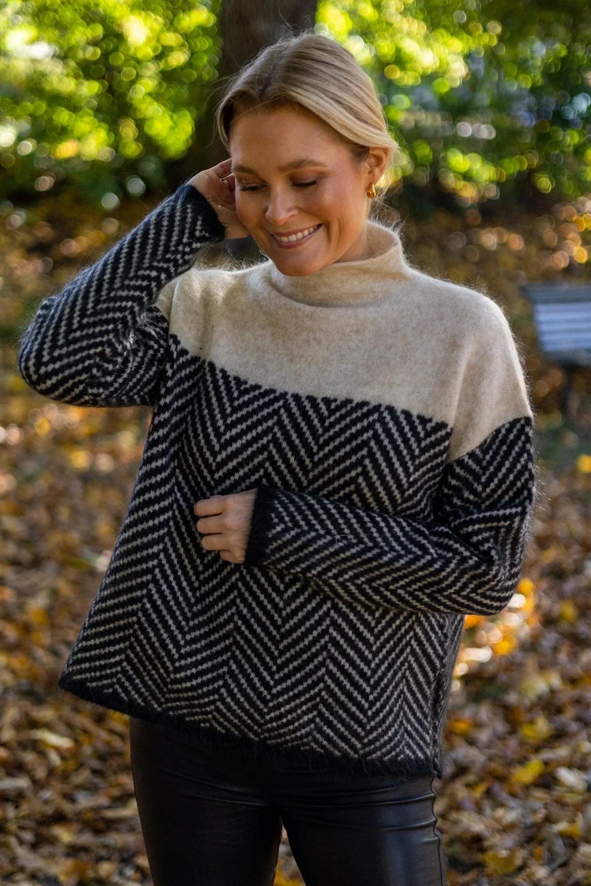 Adi | Turtleneck jumper with a modern look