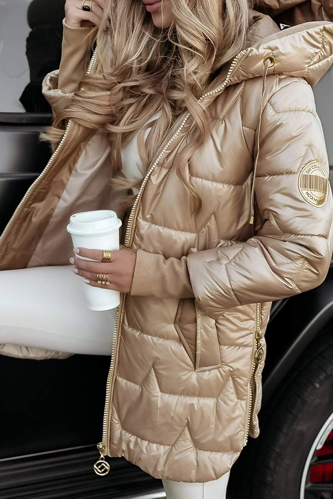 Clara | Warm winter coat with elegant hood