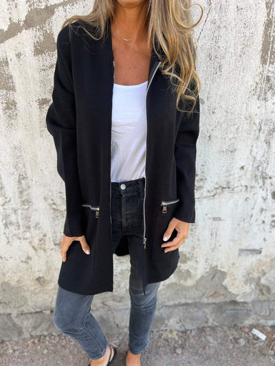 Strong | Hooded jacket with zip and comfort