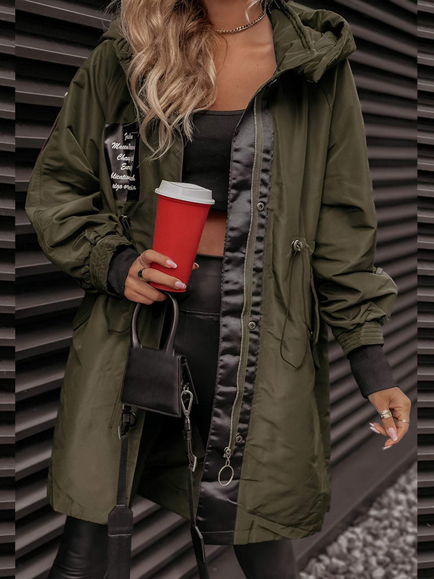 Lara | Long-sleeved hooded jacket for women